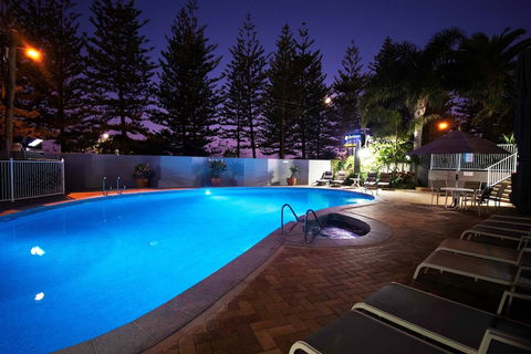 Cashelmara Beachfront Apartments - Sydney 4u 2