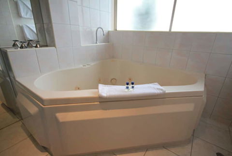 Hume Villa Motor Inn - Accommodation Sydney 3