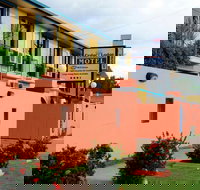 Cedar Lodge Motel Townsville