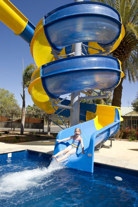 Discovery Parks - Alice Springs - Sydney 4u 5