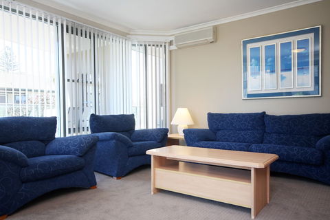 Sails Luxury Apartments, Forster - Accommodation Sydney 3