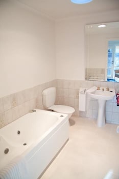 Yarra Glen Racecourse Apartments - Accommodation Sydney 2