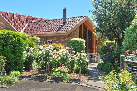 Langbrook Estate Cottages - Sydney 4u 3