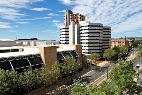 Adelaide DressCircle Apartments North Terrace - Sydney 4u 6