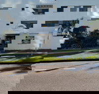 Camargue Beachfront Apartments - Accommodation Sydney