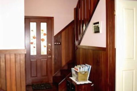 Pemberton Old Picture Theatre Holiday Apartments - Sydney 4u 3