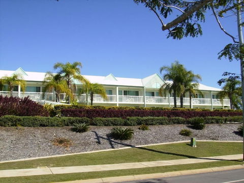 Reef Adventureland Motor Inn - Sydney 4u 2