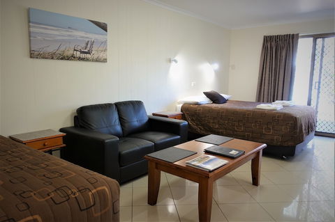 Pacific Palms Motor Inn - Sydney 4u 2