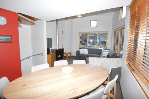 Akuna 3 - Accommodation Sydney 3