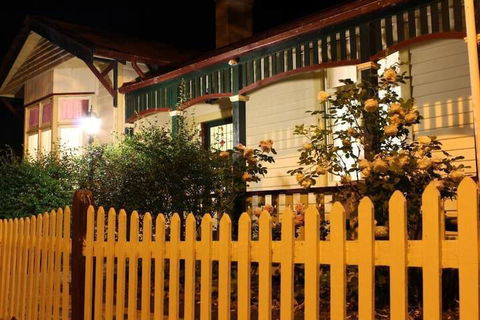 Ross B&B Accommodation - Accommodation Sydney 5