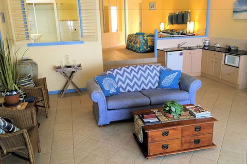 Al Mare Beachfront Retreat - Accommodation Sydney 6