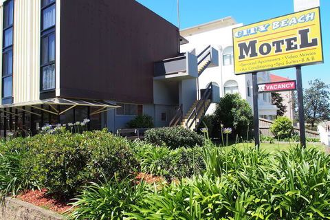 City Beach Motel - Accommodation Sydney 1