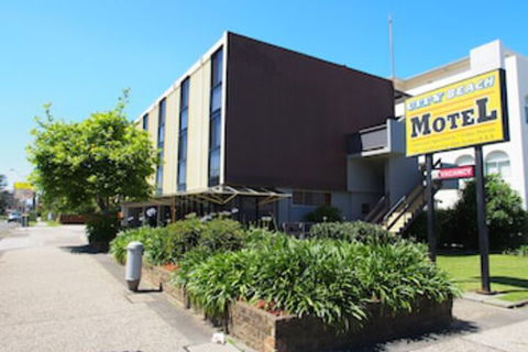 City Beach Motel - Accommodation Sydney 0