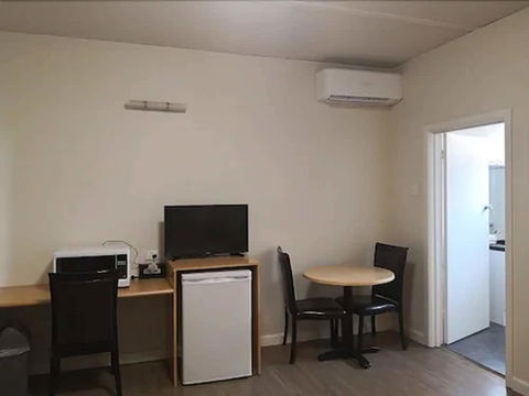 Dandenong Motel - Sydney 4u 1