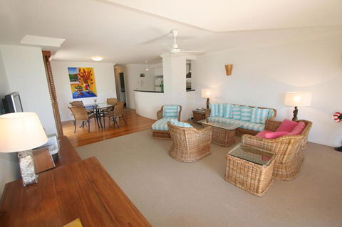 3 / 54 Lawson St. The Palms 3 - Accommodation Sydney 6