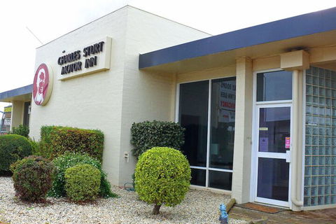 Charles Sturt Motor Inn West Wyalong - Sydney 4u 3