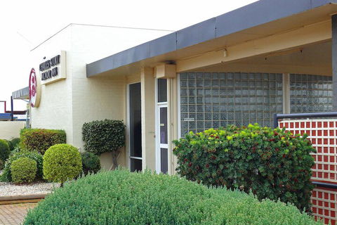 Charles Sturt Motor Inn West Wyalong - Sydney 4u 1