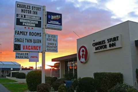 Charles Sturt Motor Inn West Wyalong - Sydney 4u 0