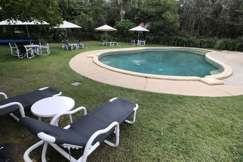 Treetops Lakeside Guesthouse - Accommodation Sydney 3