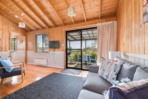 Hazelcreek Cottages - Sydney 4u 4