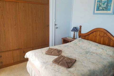 Lake Front Motel - Sydney 4u 5