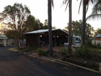 Oasis Motel Peak Hill - Sydney 4u 3