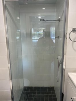 Bega Motel - Sydney 4u 5