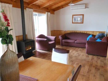 Awonga Cottages - Accommodation Sydney 6