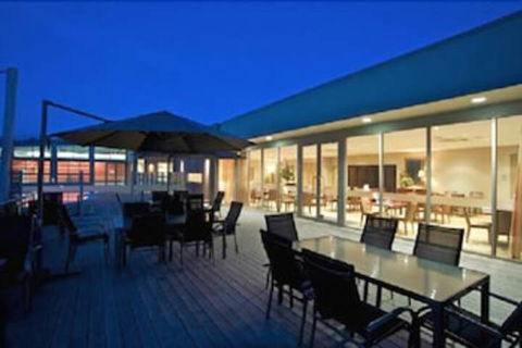 Broadbeach Inverloch Resort - Accommodation Sydney 7