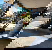 Country Motor Inn Singleton - Sydney 4u