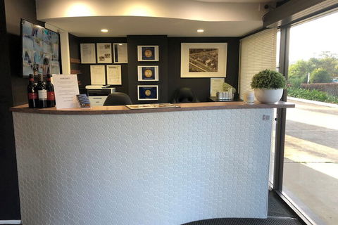Logan City Motor Inn - Sydney 4u 5