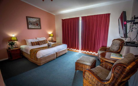 Eagle Heights Mountain Hotel - Sydney Resort 0