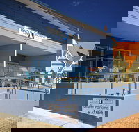 Penguin Beachfront Apartments - Accommodation Sydney