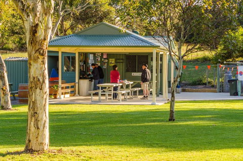 Lake Albert Caravan Park - Sydney 4u 2