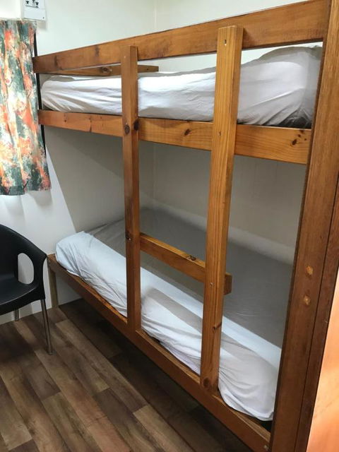 Lake Albert Caravan Park - Sydney 4u 1