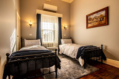 Heytesbury House - Sydney 4u 4
