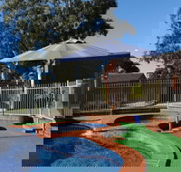 Golden Reef Motor Inn - Accommodation Sydney