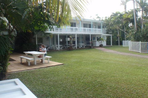 Absolute Backpackers Mission Beach - Accommodation Sydney 0