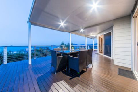 Hydeaway Bay Beach House - Accommodation Sydney 0