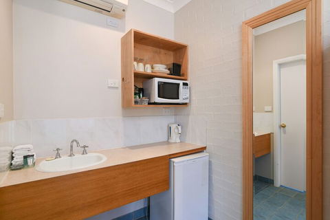 Catalina Motel Lake Macquarie - Sydney 4u 5