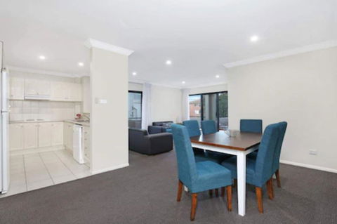 Wollongong Serviced Apartments - Accommodation Sydney 3
