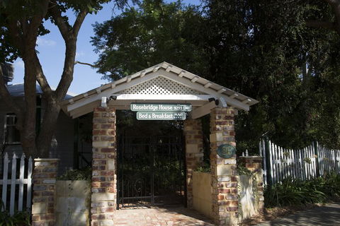 Rosebridge House Bed & Breakfast Adult Retreat - Sydney 4u 2
