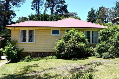 Blackheath Holiday Cabins - Accommodation Sydney 0