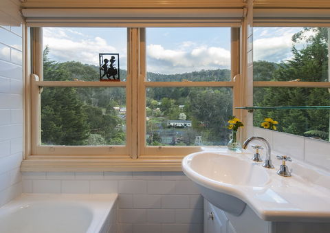 Charnwood Cottages - Accommodation Sydney 6