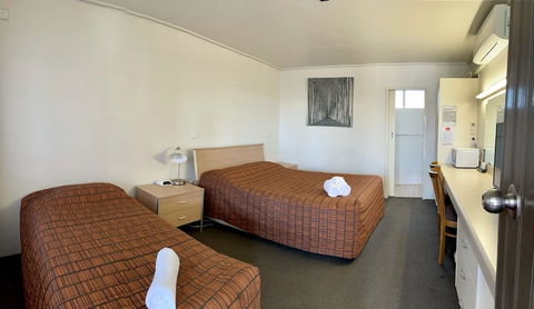 Rustyâ€™s Motel - Accommodation Sydney 1