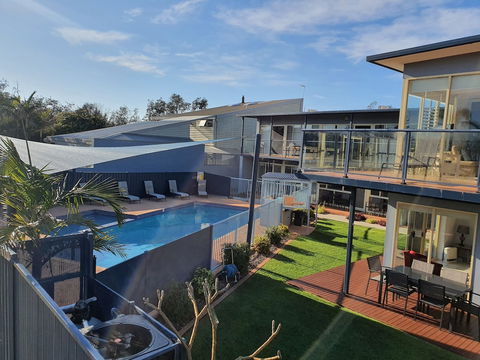 Grandeur Holiday Units - Accommodation Sydney 3