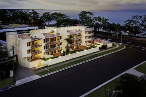 Alexander Beachfront Apartments - Accommodation Sydney 0