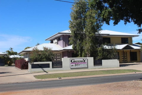 Emerald Western Gateway Motel - Accommodation Sydney 0