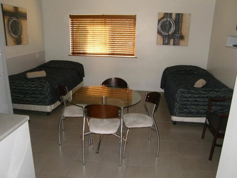 Emerald Western Gateway Motel - Accommodation Sydney 6