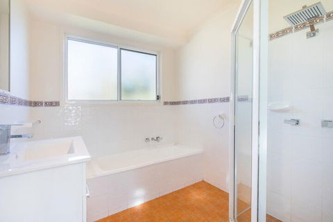 Breeze In Mollymook - Sydney 4u 7